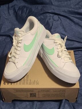 Nike Court Legacy Lift Mint Foam "FZ3770-100", New In Box! Womens 11/Mens 9.5
